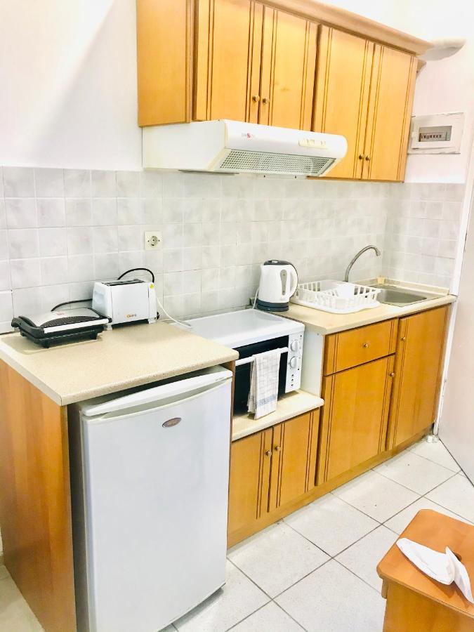 Room In Studio - Studio Banos Apartments And Swimming Pool Ρόδα Εξωτερικό φωτογραφία