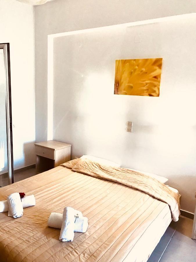 Room In Studio - Studio Banos Apartments And Swimming Pool Ρόδα Εξωτερικό φωτογραφία